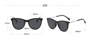 Designers <span class=keywords><strong>occhiali</strong></span> <span class=keywords><strong>da</strong></span> <span class=keywords><strong>vista</strong></span> all'ingrosso su misura lente di prescrizione in metallo TR90 montature ottiche <span class=keywords><strong>occhiali</strong></span> di lusso <span class=keywords><strong>occhiali</strong></span> <span class=keywords><strong>con</strong></span> <span class=keywords><strong>clip</strong></span> su - Product Image 4