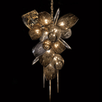 JYLIGHTING Lustre suspendu sculptural géométrique en verre électroplaqué de luxe avec cristaux hexagonaux pour hôtels et villas