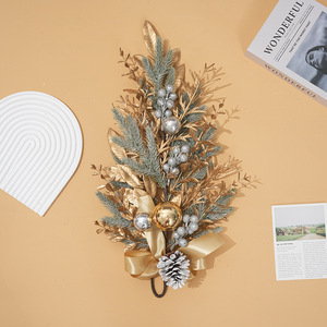 Guirnalda Navideña de Estilo Nuevo con Piñas, Nieve, Agujas de Pino, Ramas y Hojas Doradas, Tiras de Ratán Colgantes para Puerta - Product Image 3