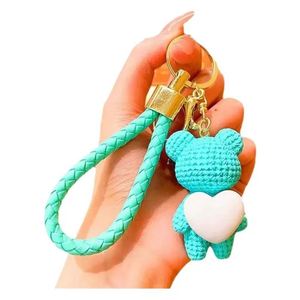 Llavero de PVC con diseño de oso 3D al por mayor, bonito llavero de resina con oso de dibujos animados para bolso, regalo para parejas, llavero de animal, MOQ 100 unidades, se acepta OEM - Product Image 5