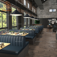 Ensemble de mobilier de restaurant commercial, tables carrées en bois avec chaises en cuir gris et banquettes pour café moderne