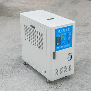 Unité de contrôle automatique de la température des moules à eau de 9 kW - Product Image 1