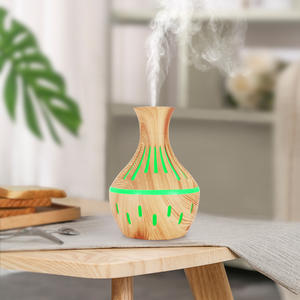 YX-064A-CDEHJXY เครื่องทำความชื้นรูปแจกัน 300 มล. ขับเคลื่อนด้วย USB พร้อมไฟ LED สำหรับใช้ในบ้าน - Product Image 4