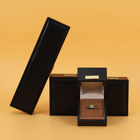 Boîte à bijoux carrée en velours noir, personnalisable avec logo, pour colliers et bracelets, emballage de bijoux en gros de l'usine SIFOO, boîte à bagues en cuir sécurisée.