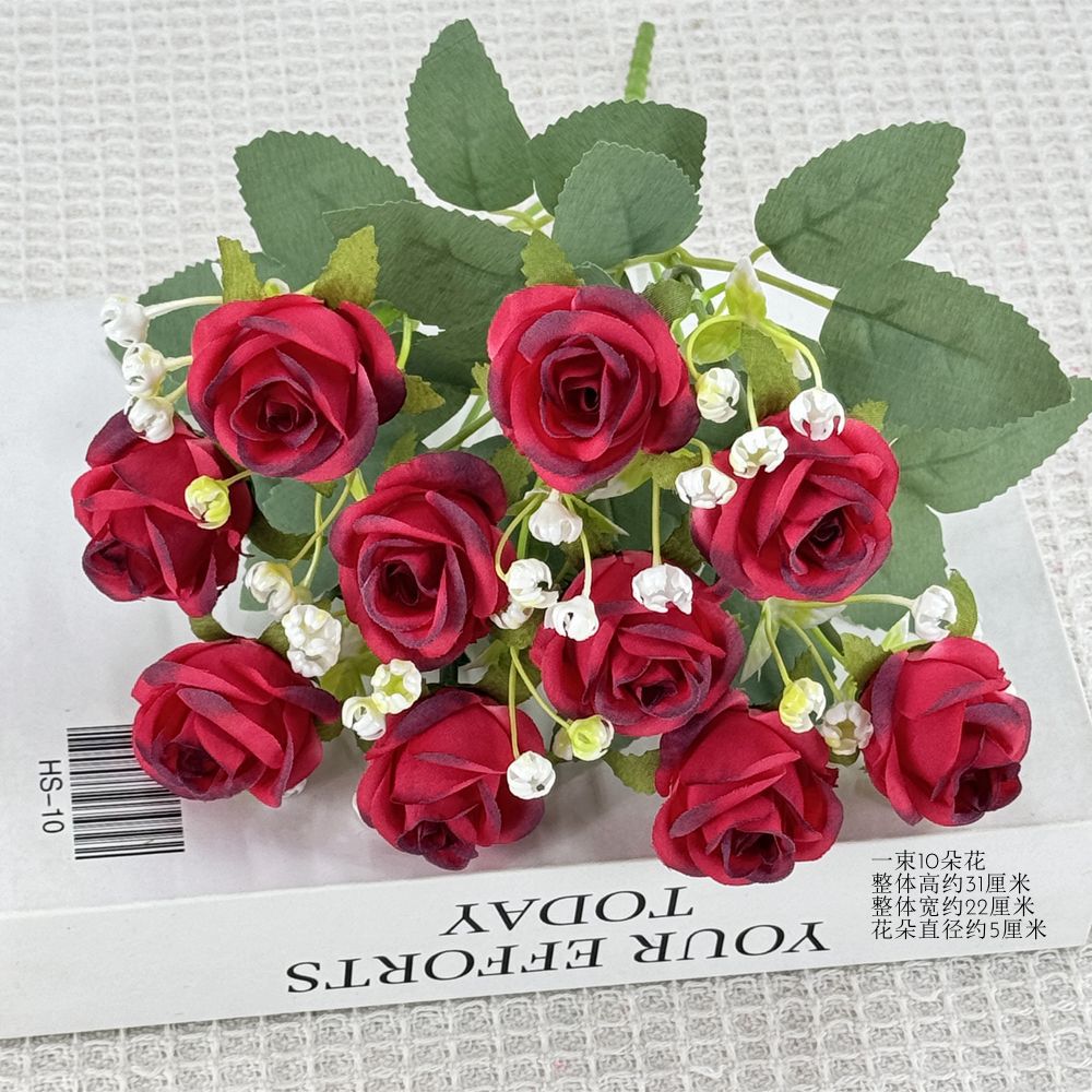 Rosa carmesí de 5 cabezas con diamantes.