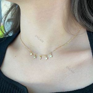 Collar Dylam Delicado y Minimalista con Media Luna y Estrellas de Nacimiento en Plata 925, con Piedra CZ 5A - Product Image 5