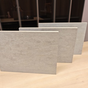 Tablero <span class=keywords><strong>OSB</strong></span> Panel de pared de madera contrachapada 12mm de espesor Cubierta de techo barata con superficie terminada para revestimiento de paredes - Product Image 5
