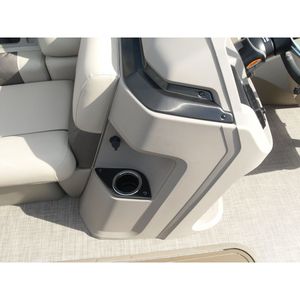 Bateau ponton Tracker Sportfish 22 XP3 2024 avec moteur quatre temps 150 CV, sièges flottants, base de garniture 8'6'' x 2,59 m - Product Image 5