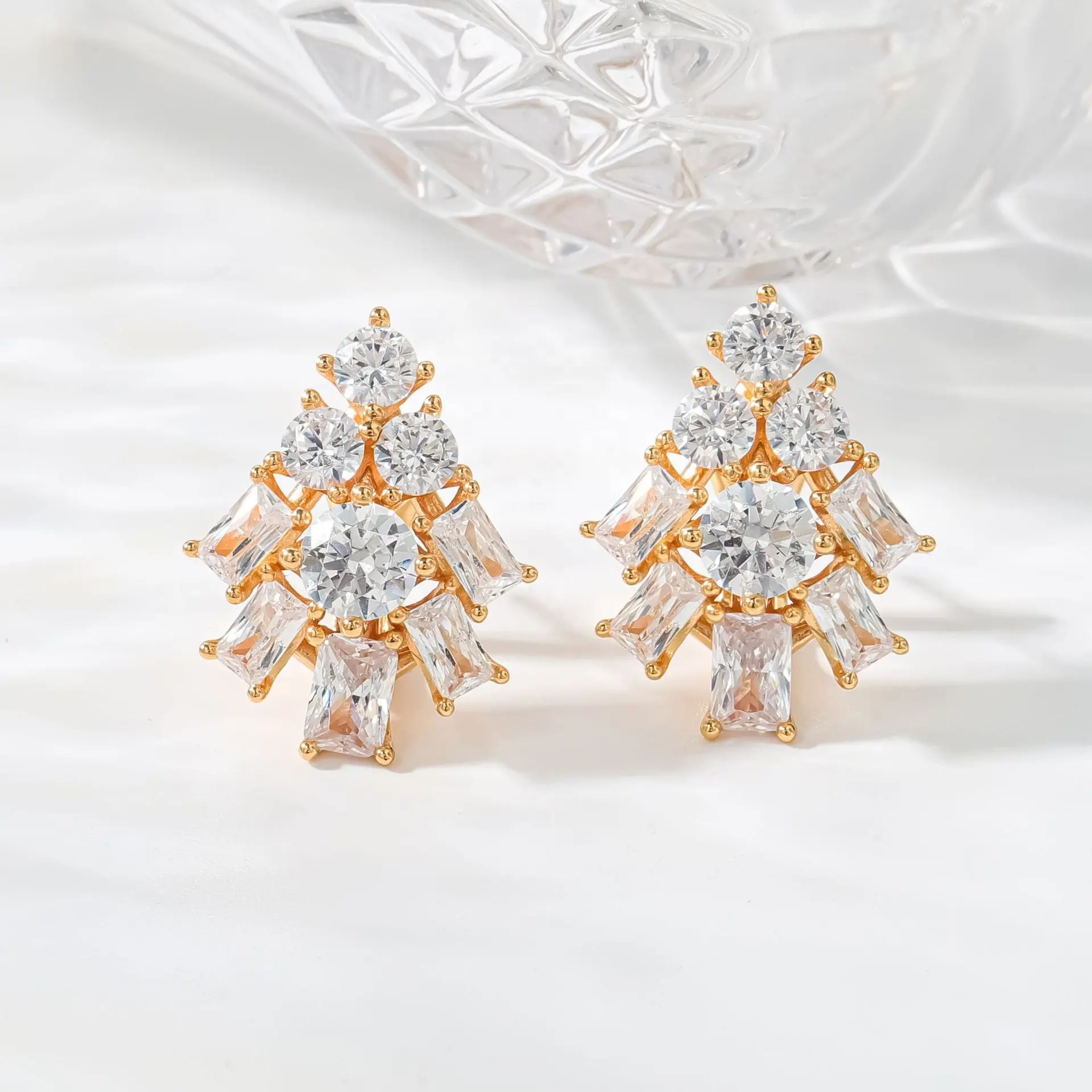 Deyin Trendy Design Moissanite 18K Effen Geel Gouden Oorknopjes Natuurlijke Diamant Kerstboom Dagelijks Draag Fijne Sieraden