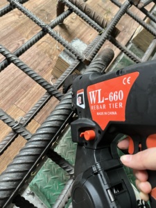 Atadora de Varillas Eléctrica WL660 de Grado DIY, Atadora de Alambre Doble, Batería de Iones de Litio DC18V, Diámetro Máximo de Atado de 66 mm, Herramientas Manuales con Soporte OEM/ODM - Product Image 6