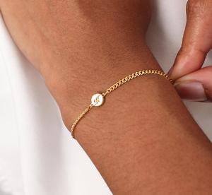 Nouveaux bracelets pour femmes en acier inoxydable gravés personnalisés, mini-charmes en forme de cercle et de cœur, chaîne fine, nom empilable, bijoux délicats - Product Image 3