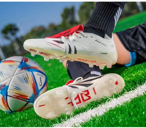 Crampons <span class=keywords><strong>de</strong></span> football à crampons à pointes tendance, chaussures <span class=keywords><strong>de</strong></span> football pour hommes, chaussures <span class=keywords><strong>de</strong></span> sport <span class=keywords><strong>de</strong></span> football authentiques <span class=keywords><strong>de</strong></span> haute qualité - Product Image 4
