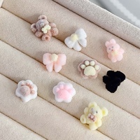 Décoration d'art d'ongles en résine floquée 3D, forme de patte de panda mignonne, accessoires de charme pour l'art d'ongles DIY