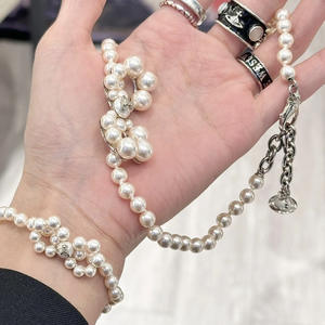 Collar Vivienne Niche con Lazo de Perlas, Cadena de Aleación de Zirconia con Eslabones de Planeta Tierra, Elegante y Lujoso, Nuevo, para Mujer - Product Image 2