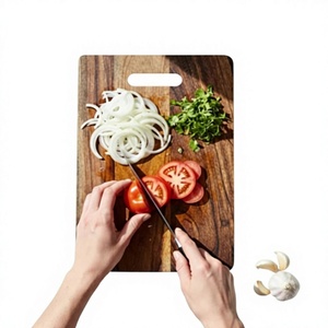 Planche à découper en bois massif rectangulaire avec poignée, bois naturel durable, épaisseur 1,5 cm, passe au lave-vaisselle, planche à découper de cuisine - Product Image 6