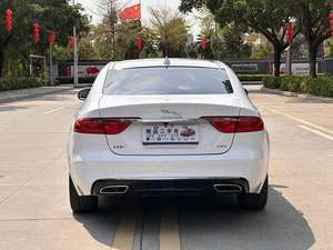 <span class=keywords><strong>Jaguar</strong></span> XFL 2.0T 240PS R-Dynamic SE d'occasion - Product Image 6