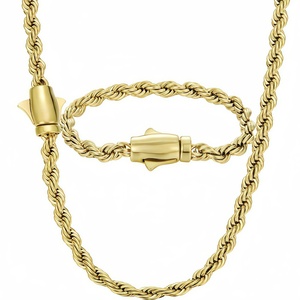 Parure de bijoux en laiton plaqué or tendance avec chaîne en corde en forme de XOXO et doubles pendentifs en zircon <span class=keywords><strong>pour</strong></span> cadeau de mariage et d'anniversaire - Product Image 2