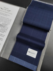 Abito Classico Doppiopetto da <span class=keywords><strong>Uomo</strong></span> con Bottoni Dorati, Vestibilità Slim e Moderna, Completo da <span class=keywords><strong>Uomo</strong></span> 2 Pezzi (Giacca + Pantaloni) Realizzato su Misura in Fabbrica - Product Image 4
