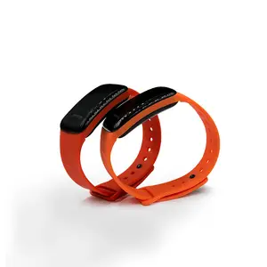 UUID Programmable Wearable Beacon IBeacon WristBand With LED And Vibration