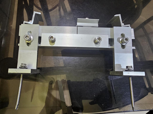 T chân giao diện khung năng <span class=keywords><strong>l</strong></span>ượng mặt trời lan can t hình dạng <span class=keywords><strong>L</strong></span> chân mái gắn bộ dụng cụ cho mái kim loại - Product Image 4