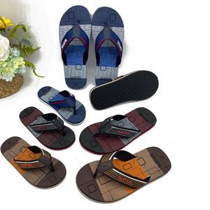 Sandales pantoufles personnalisées de <span class=keywords><strong>luxe</strong></span> pour hommes Nouveau Chappal Deigns Tongs pour hommes pantoufles - Product Image 5