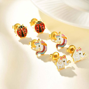 Boucles d'oreilles clous licorne animales tendance en acier inoxydable 316L plaqué or PVD 14k 18k, style coréen, vente en gros pour femmes - Product Image 2