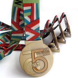 Porte-médaille Souvenir pour la gymnastique Judo, personnalisé, russie, philippines, prix 1 pièce - Product Image 1