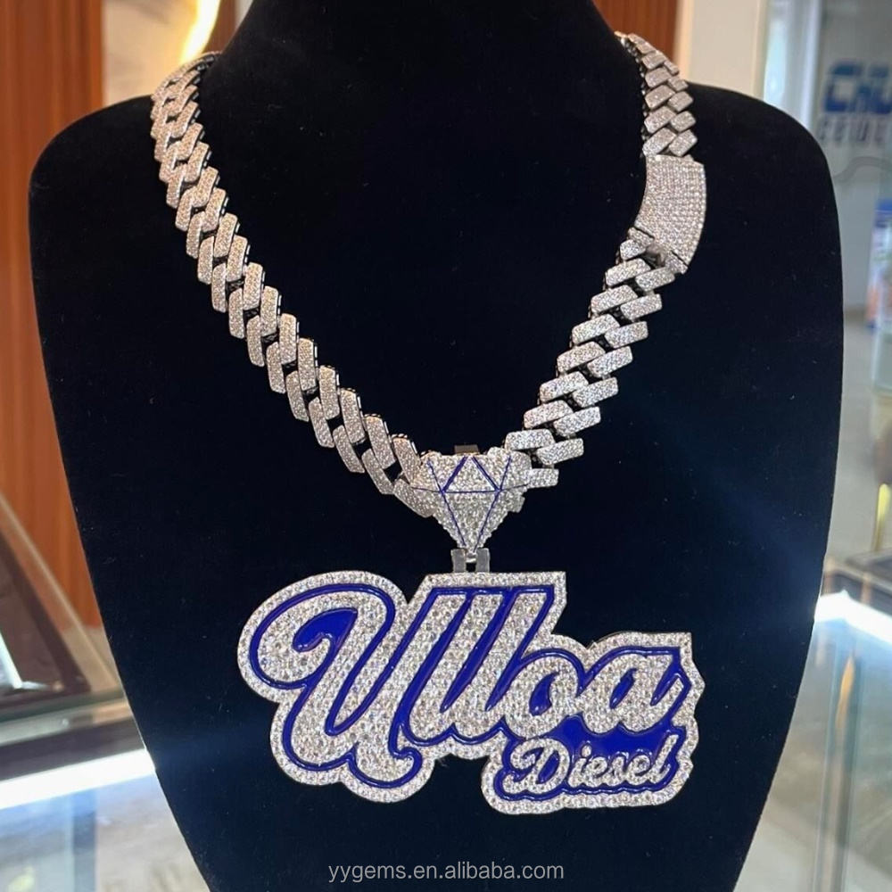 ตัวอักษรสีน้ำเงิน