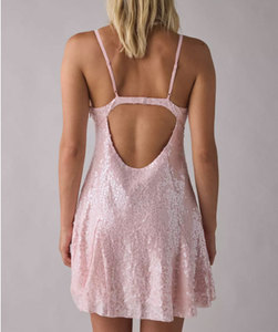 <span class=keywords><strong>Robe</strong></span> scintillante à sequins pour femmes fabricant personnalisé prix d'usine mini <span class=keywords><strong>robe</strong></span> évasée à dos ouvert à encolure dégagée robes en tissu de polyester - Product Image 3