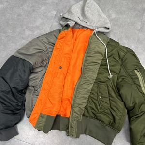 Giacca da Uomo di Alta Qualità in Stile Streetwear, Pesante, con Design a Contrasto e Chiusura a Zip - Product Image 5