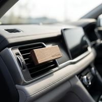Désodorisant de voiture personnalisé avec logo, clip de ventilation, parfum longue durée, purificateur d'air en bois pour voiture