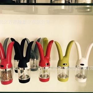 Moulin à poivre créatif portable en forme de lapin, moulin à sel en céramique pour les voyages et l'usage domestique MG753 Origine Zhejiang - Product Image 5