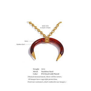 JINYOU 1228 Nouveau style Collier long en acier inoxydable plaqué or 18 carats avec pendentif corne en résine, style affirmé - Product Image 6
