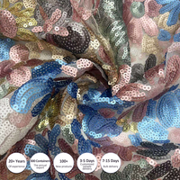 Tissu de paillettes irisées de luxe |   Tissu extensible 4 directions en mélange de poly-spandex à motif floral pour jupes, vêtements de danse et robes de mariée pour filles
