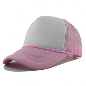 Casquette de golf unisexe à séchage rapide, style trucker en maille, résistante à l'eau, avec caractéristiques en tissu éponge et jersey - Product Image 3