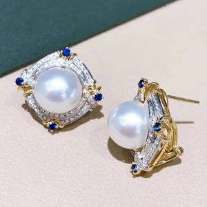 Eleganti Orecchini a Perno Bicolore a Forma di Diamante per Donne, Accessori per Orecchie Geometrici per Uso Quotidiano - Product Image 5