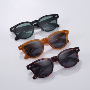 Dernières lunettes <span class=keywords><strong>de</strong></span> <span class=keywords><strong>soleil</strong></span> Femme Sonnenbrille <span class=keywords><strong>Cher</strong></span> Lunettes <span class=keywords><strong>de</strong></span> <span class=keywords><strong>soleil</strong></span> Homme Trendy Orange Acétate Vintage carré 400 Uv Gafas <span class=keywords><strong>De</strong></span> Sol - Product Image 1