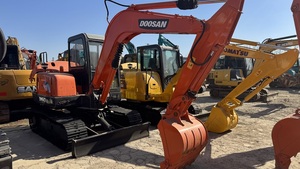 Precio de fábrica Mini excavadora usada genuina DOOSAN DH60 Excavadora hidráulica compacta de 6 toneladas Alta calidad y bajas horas de trabajo - Product Image 2