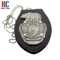 Badge en métal 3D personnalisé avec logo en relief et émail, support en cuir, finition argentée moderne, couleur personnalisable, fabrication usine avec 20 ans d'expérience