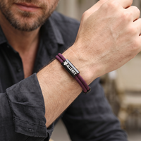 Bracelet anti-allergie en acier inoxydable avec barre gravée en or 18 carats et cordon en nylon double tressé pour hommes et femmes