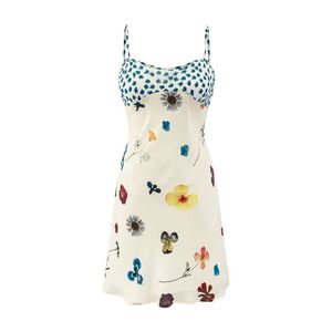 Robe d'été à imprimé floral de style français pour les vacances à la plage, nouveau style d'été, super mignonne et unique - Product Image 2