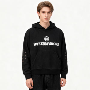 Sudadera <span class=keywords><strong>con</strong></span> <span class=keywords><strong>Capucha</strong></span> Negra Desgastada <span class=keywords><strong>con</strong></span> Logotipo para Hombre - Estampado Personalizado y Detalle de Ojales en las Mangas - Sudadera <span class=keywords><strong>con</strong></span> <span class=keywords><strong>Capucha</strong></span> Holgada de Estilo Urbano Informal - Product Image 2