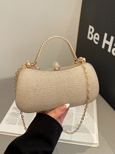 Magnifique Pochette de Soirée Élégante en Satin Couleur Unie Irrégulière pour Femme, Sac à Main de Luxe pour Mariage et Fêtes - Product Image 5