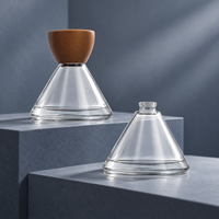 Vente en gros de flacons de parfum coniques en verre transparent de 60 ml avec bouchon en bois, base large, emballage de parfum vide