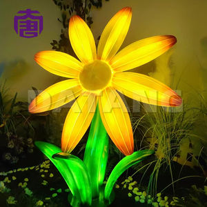 Lámpara Decorativa LED de Girasol de Ocho Pétalos 3D Personalizada IP65, de Resina y Fibra de Vidrio, para Jardín, Césped, Exteriores, Festivales, Navidad, Halloween - Product Image 4