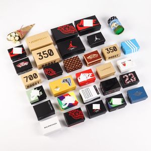 mini sneaker keychain Mini AJ shoe model packaging box gift box jordan shoe copy