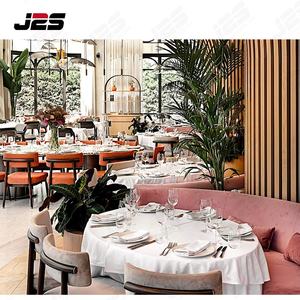 Ensemble de mobilier de restaurant moderne de haute qualité J2S, canapé en velours, table et chaises en bois pour restaurants et bars - Product Image 2