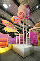 Décoration Intérieure de Confiserie Présentoir de Magasin de Bonbons Arbre à Sucettes Géant Décoration d'Arbre Sucré Accessoires Géants de Présentoir de Bonbons