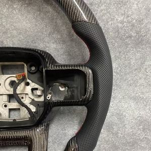 Volant de voiture sport en fibre de carbone, vente directe usine, pour Ford F150 SVT <span class=keywords><strong>RAP</strong></span> F250 F350, pièces de modification automobile personnalisées - Product Image 4