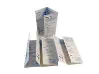 Service d'impression de livrets pliés en carton personnalisés avec papier couché et impression offset